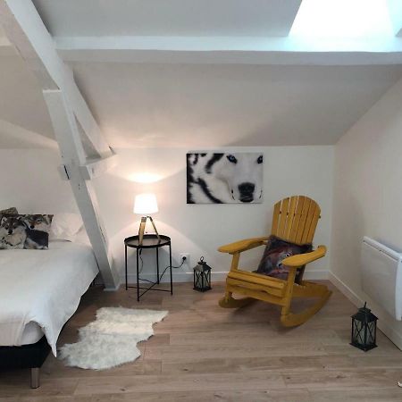 La Cabane Centre La Breche Wifi Calme Linge De Pressing Niort Kültér fotó