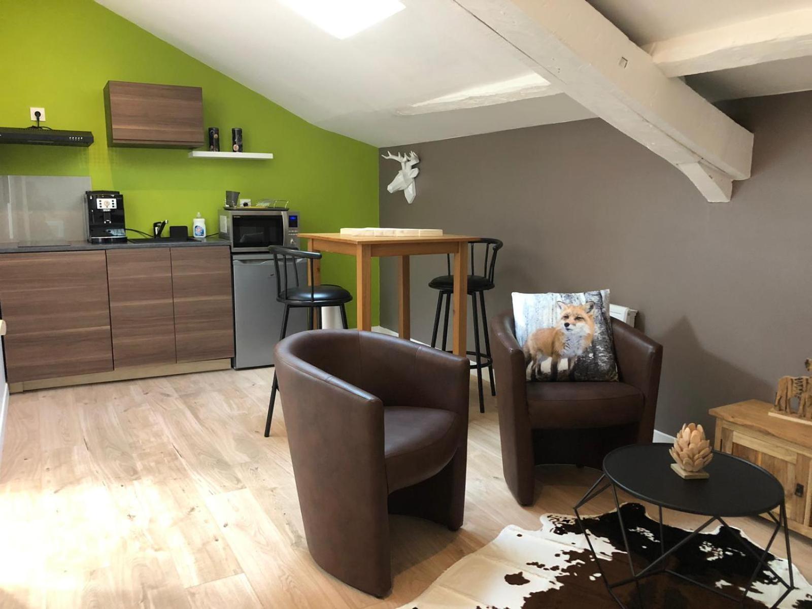 La Cabane Centre La Breche Wifi Calme Linge De Pressing Niort Kültér fotó